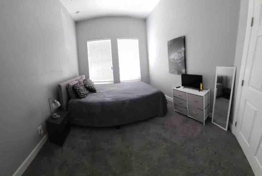 Entire House-Comfy/Close To Downtown/Ybor Tampa Exterior foto